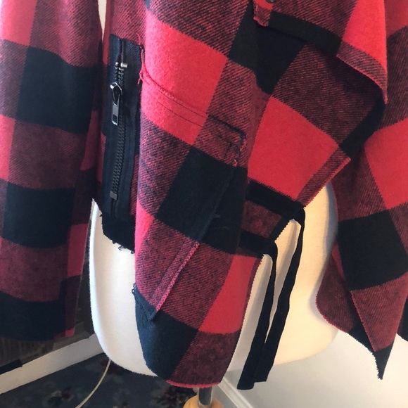 BB Dakota Plaid flannel red and Black jacket - Picture 5 of 8